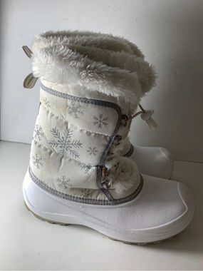 Quest Girls White/ Silver Snow Boots Size 5